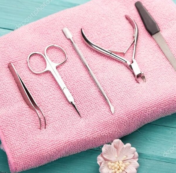Manicure & Pedicure